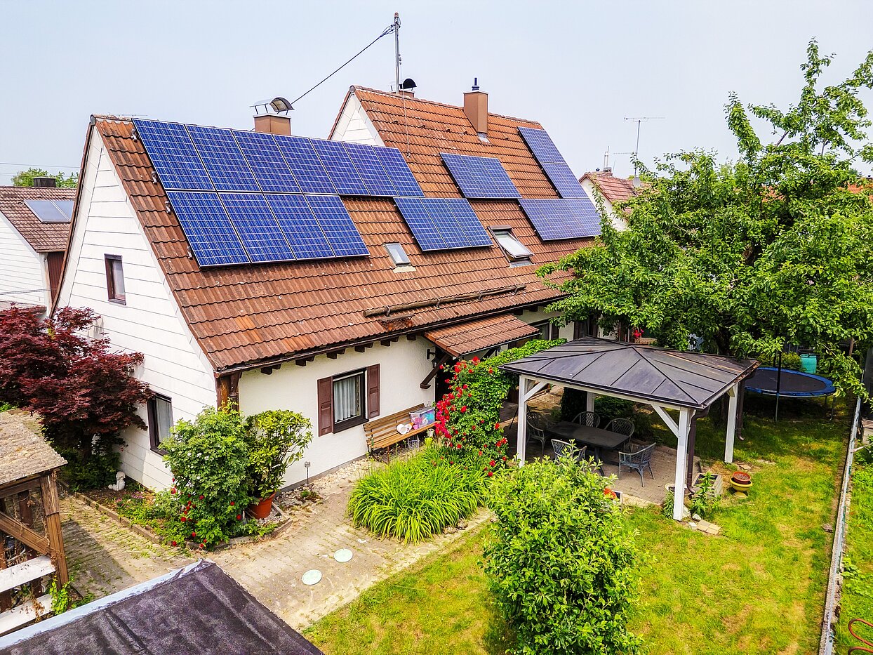 Casa indipendente a 8 camere | 70229 | Blick in den Garten