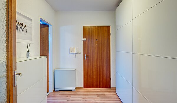 Appartamento a 2.5 camere | München-Hadern | 70393 | Flur Blickrichtung Eingang