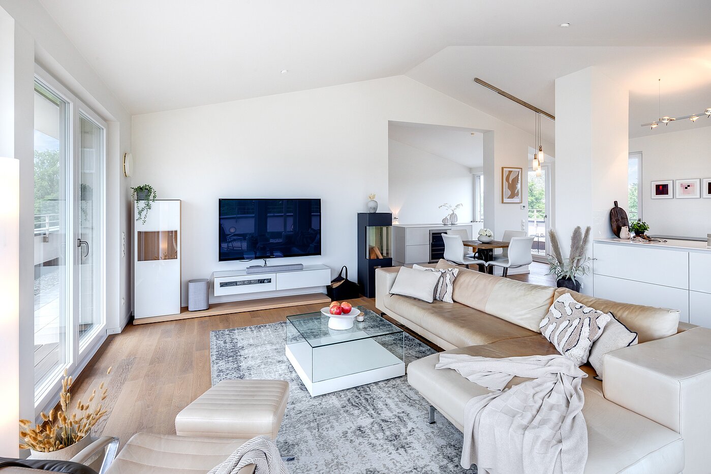 Penthouse a 3.5 camere | München-Oberföhring | 70237 | ...Wohnzimmer...