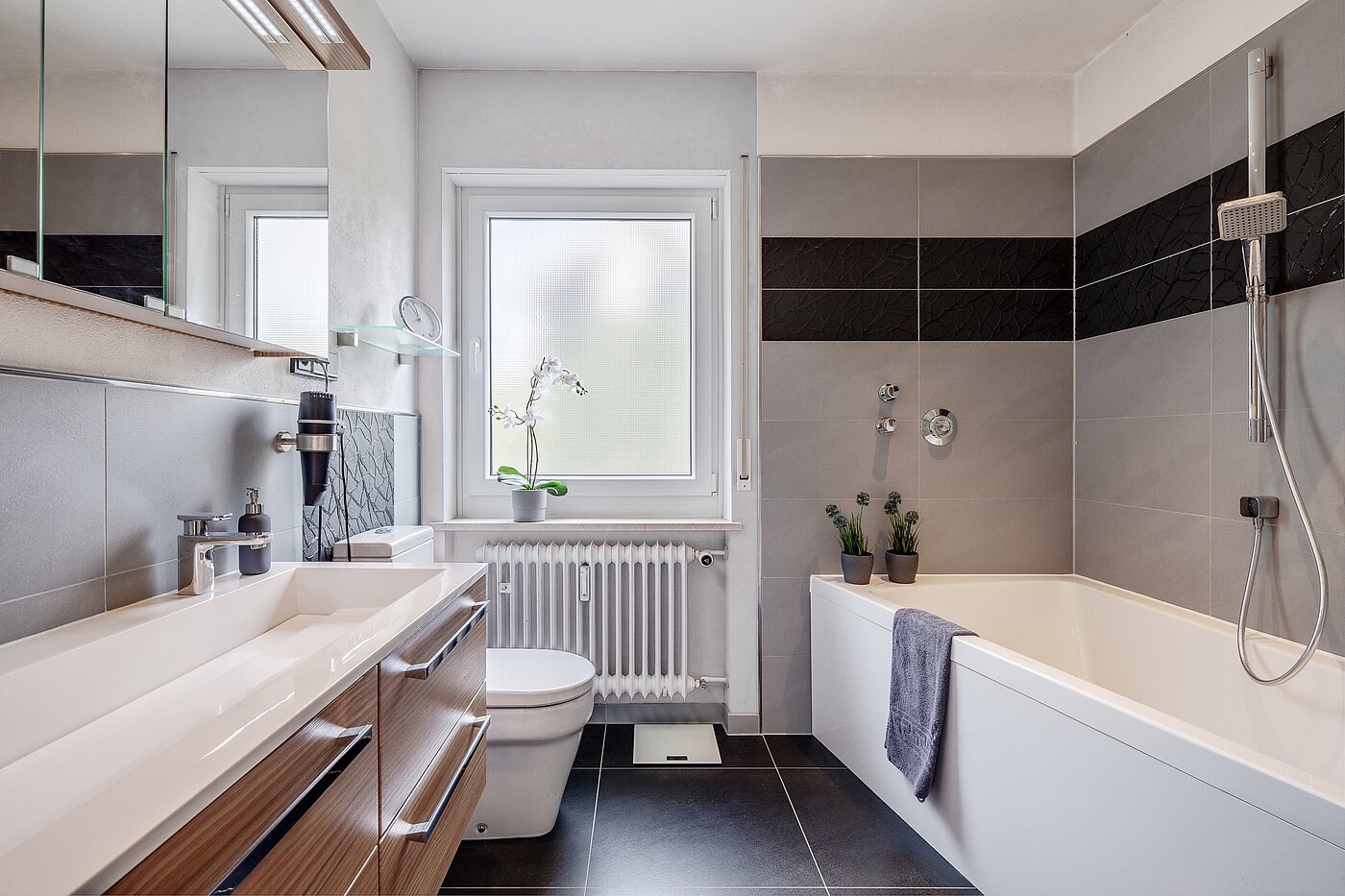 Appartamento mansardato a 3 camere | Karlsfeld | 70217 | Modernes Tageslichtbad...