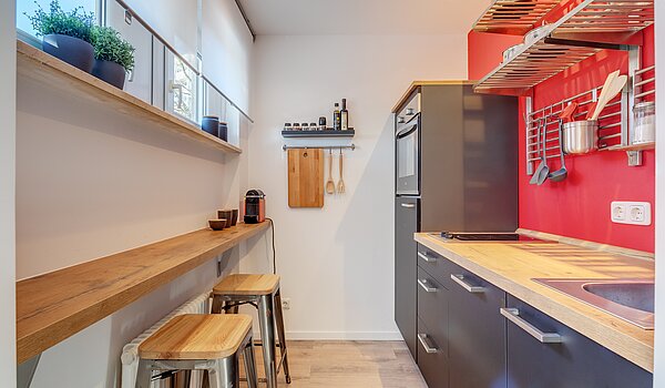 Appartamento al piano terra a 2 camere | München-Moosach | 70462 | Barhocker