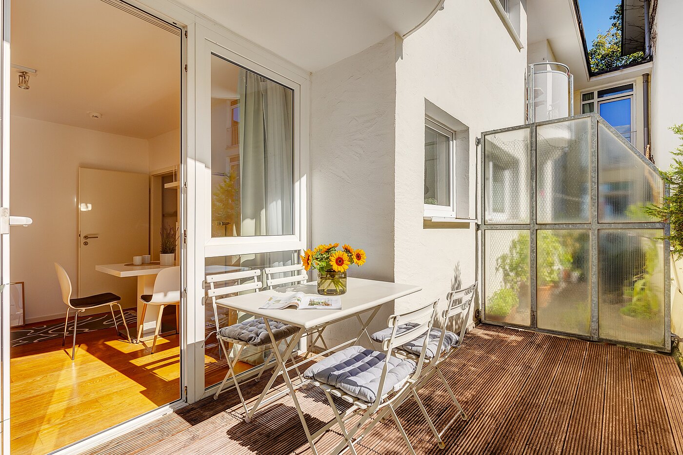 Appartamento a 1 camera | München-Maxvorstadt | 70027 | Große Süd-Terrasse zum Innenhof