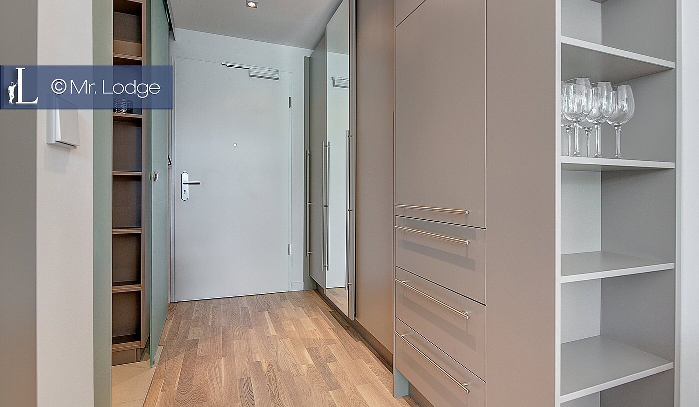 Appartamento a 1 camera | München-Bogenhausen | 1802ML4 | Eingangsbereich mit Einbauten