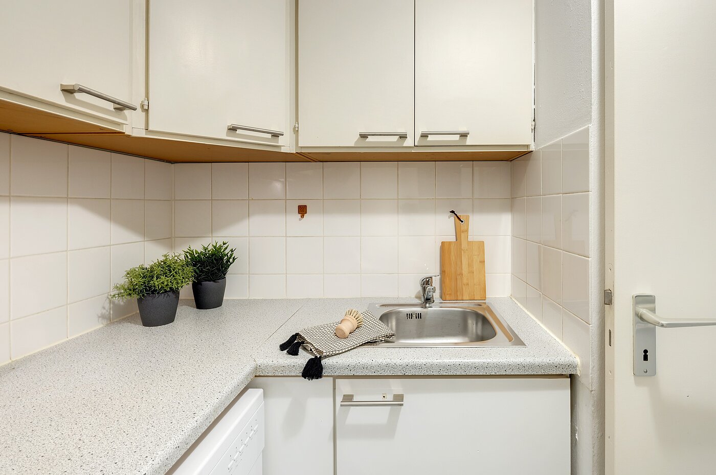 Appartamento a 2 camere | München-Sendling-Westpark | 2204ML2 | Kompakte Küche...