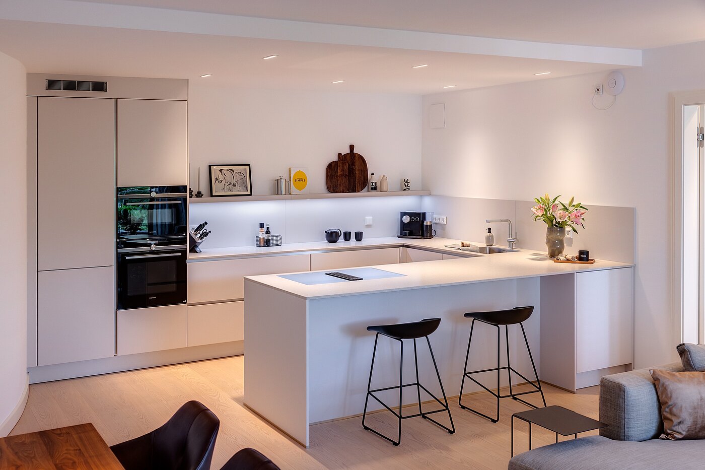 Appartamento a 3 camere | 70046 | ...mit Theke zur Küche...