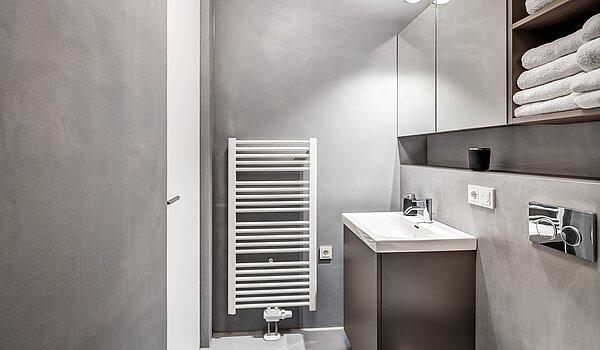 Appartamento al piano terra a 3 camere | 70309 | En Suite Bad