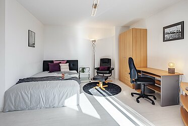 Perlach: Appartamento con 1 camera da letto con vista soleggiata