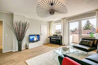 Tranquillo Laim: Bellissimo appartamento di 3,5 locali con cucina/soggiorno a pianta aperta