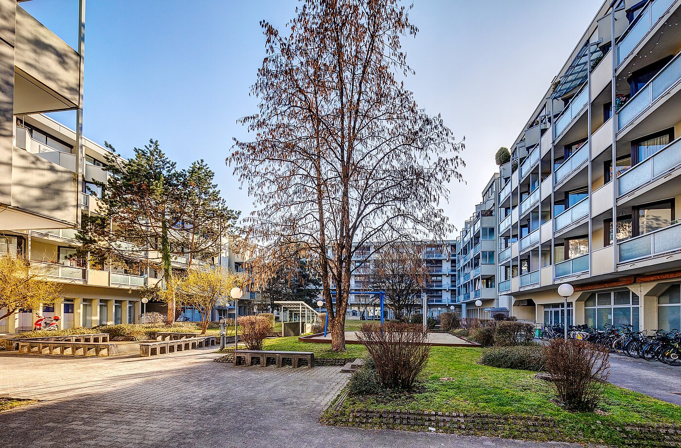 Appartamento a 3 camere | Unterschleißheim | 70003 | Schöner Innenhof mit...