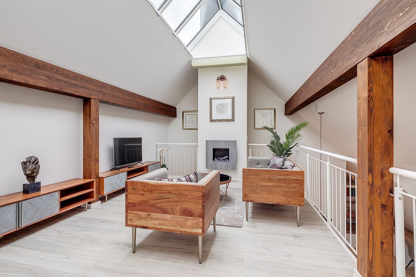 Appartamento a 2.5 camere | München-Moosach | 2012ML4 | ... die Galerie mit Kamin