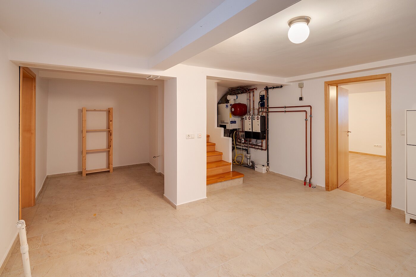 Casa bifamiliare a 6.5 camere | Unterschleißheim | 70122 | Großer Kellerraum mit Platz für die...