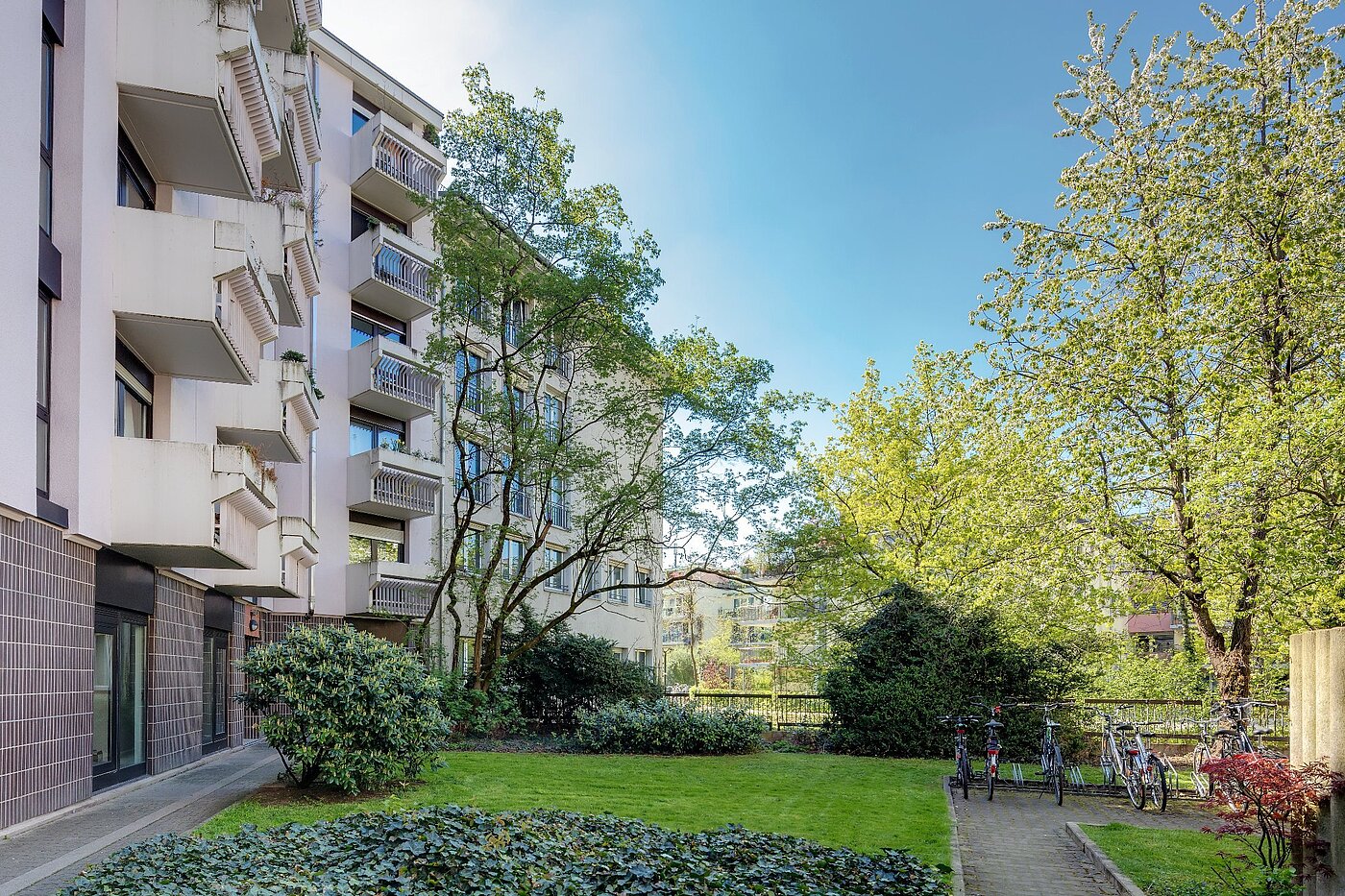 Appartamento a 2 camere | München-Isarvorstadt | 1804ML1 | Begrünter Innenhof