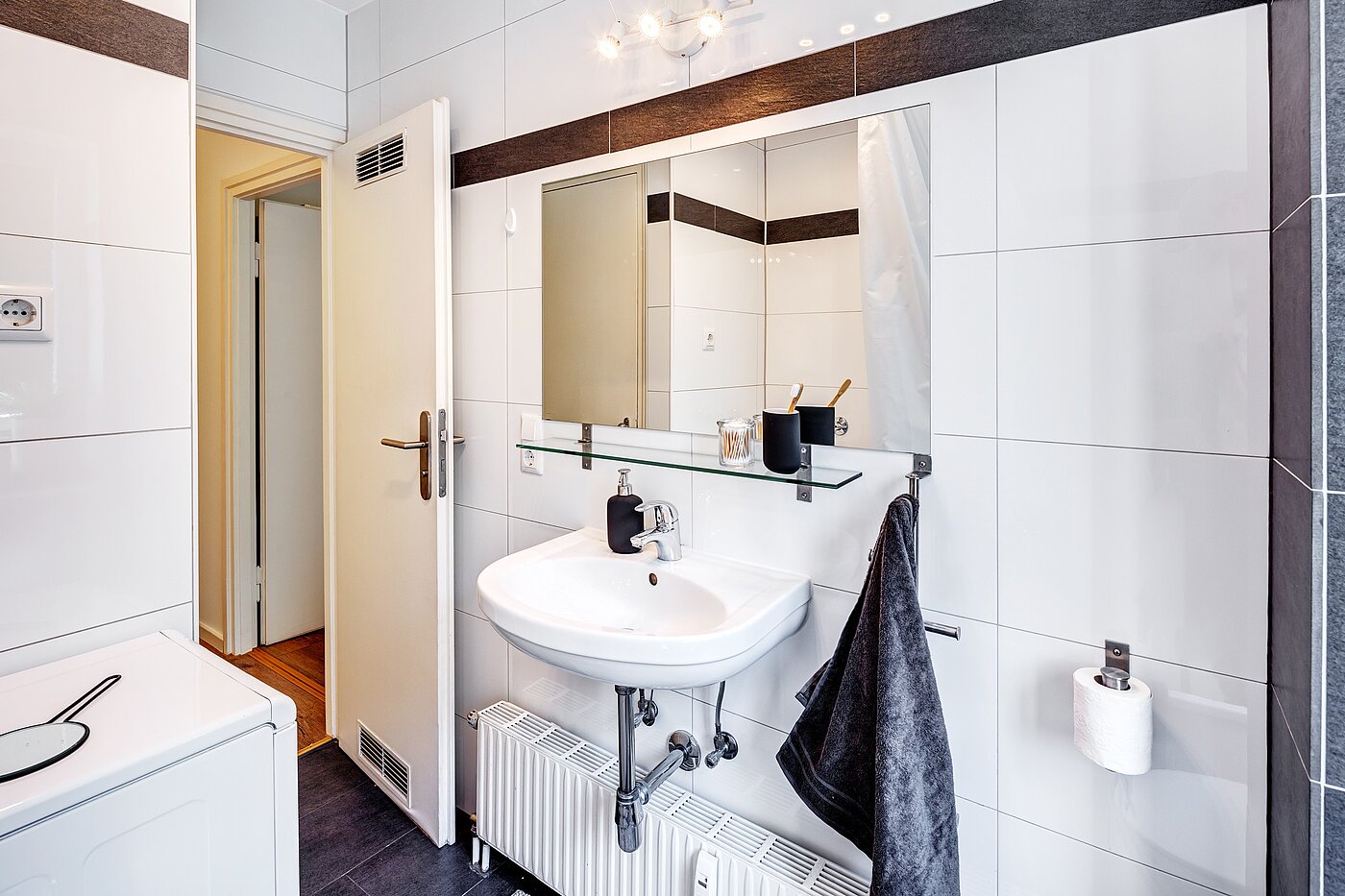 Appartamento a 2.5 camere | München-Berg am Laim | 70030 | Tageslichtbad mit...