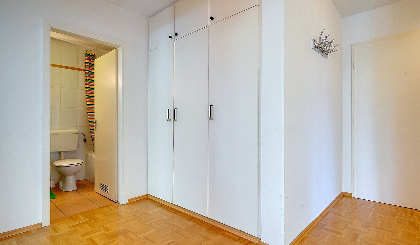 Appartamento a 2 camere | München-Maxvorstadt | 2105ML2 | Funktionale Einbauschränke...