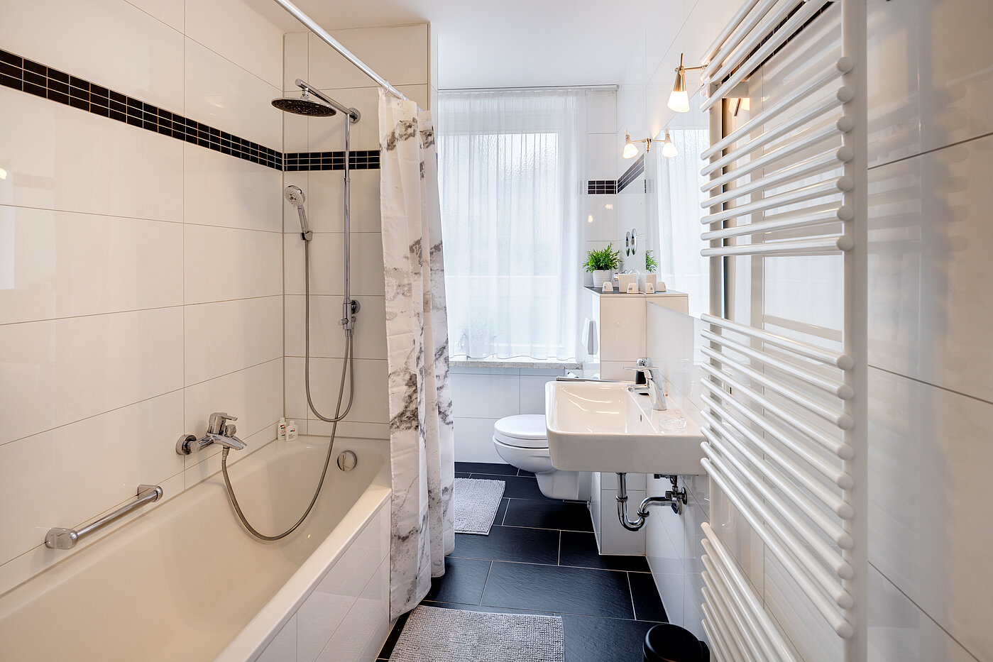 Appartamento al piano terra a 2 camere | 70219 | Modernes Bad...