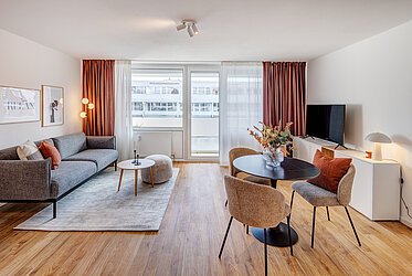 Neuhausen: Appartamento elegante con balcone - affittato per un periodo di tempo limitato