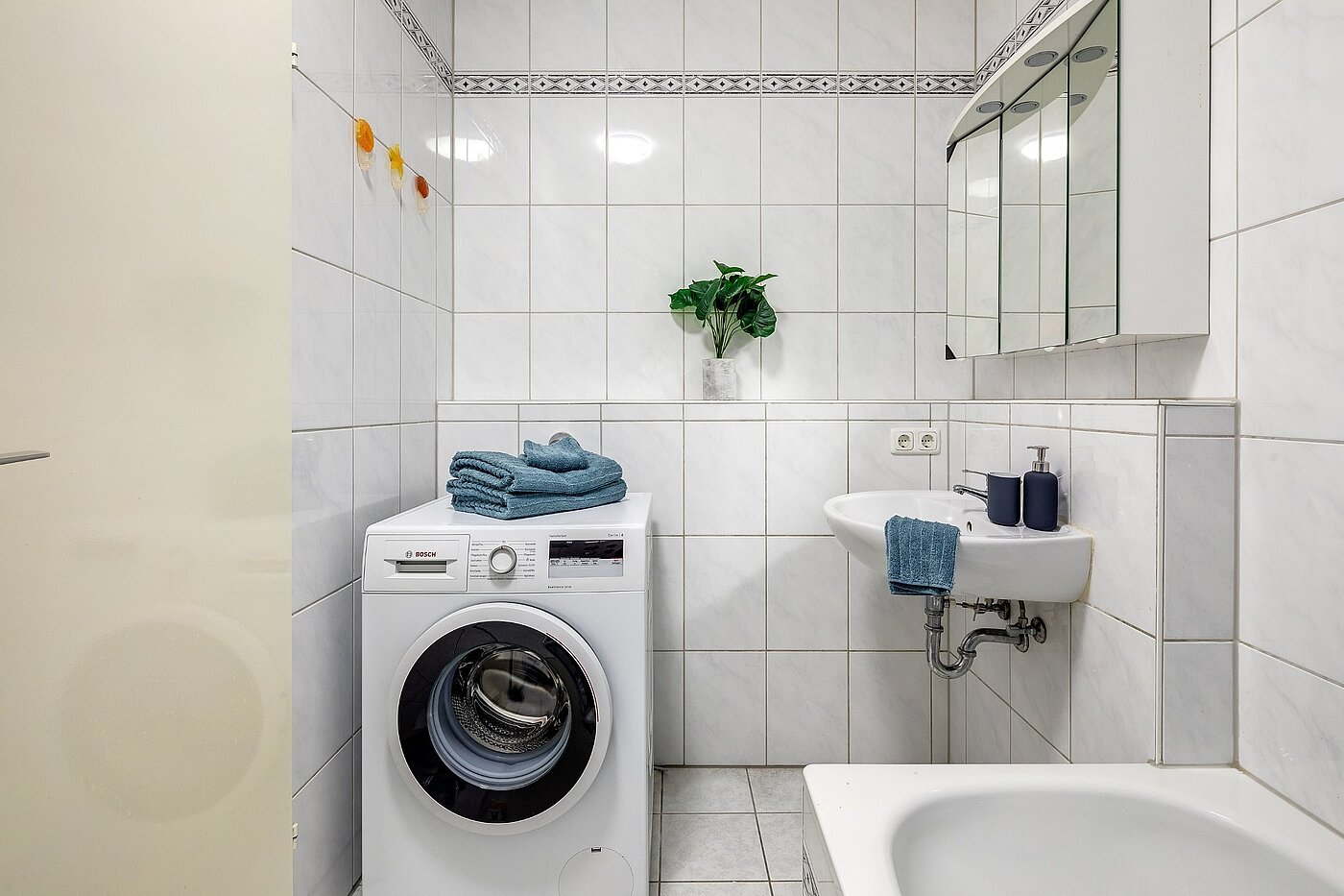 Appartamento a 2 camere | München-Perlach | 1904ML5 | hell gefliestes Bad