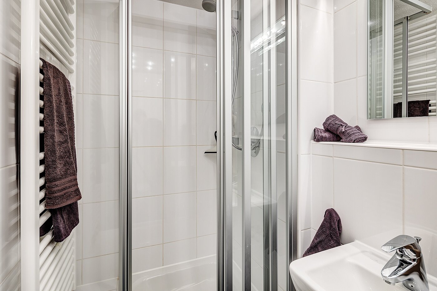 Appartamento a 3 camere | München-Laim | 2206ML2 | Dusche mit Handtuchheizkörper