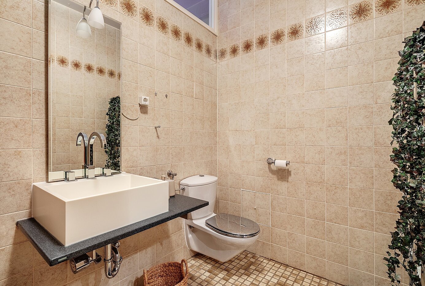 Appartamento a 2 camere | München-Untergiesing | 2003ML12 | Hell gefliestes Badezimmer...