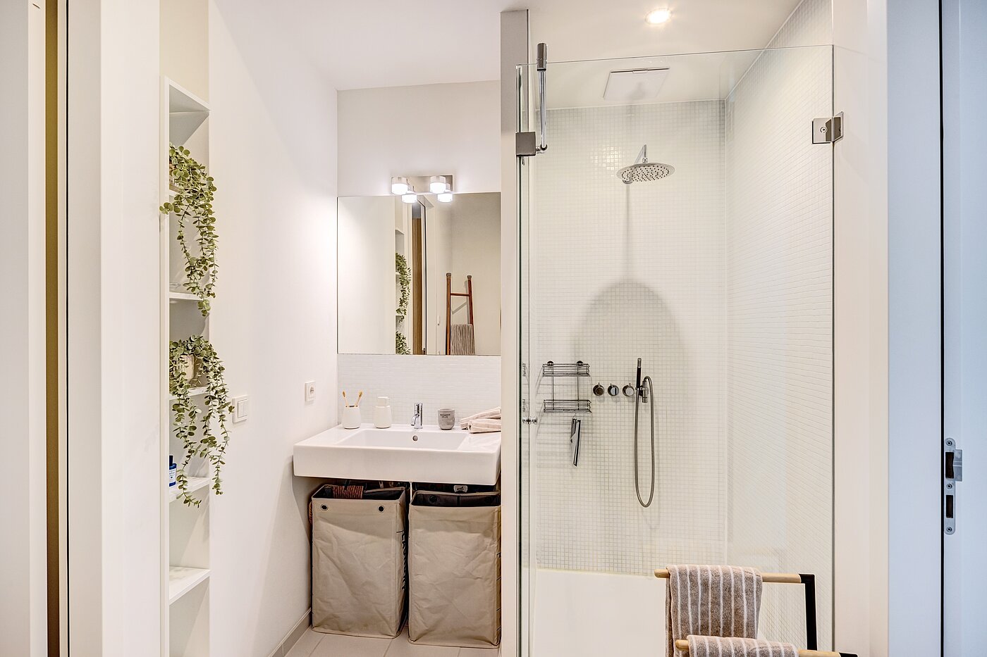 Apartment a 1.5 camere | München-Neuhausen | 70444 | ...Duschbad - beidseitig...