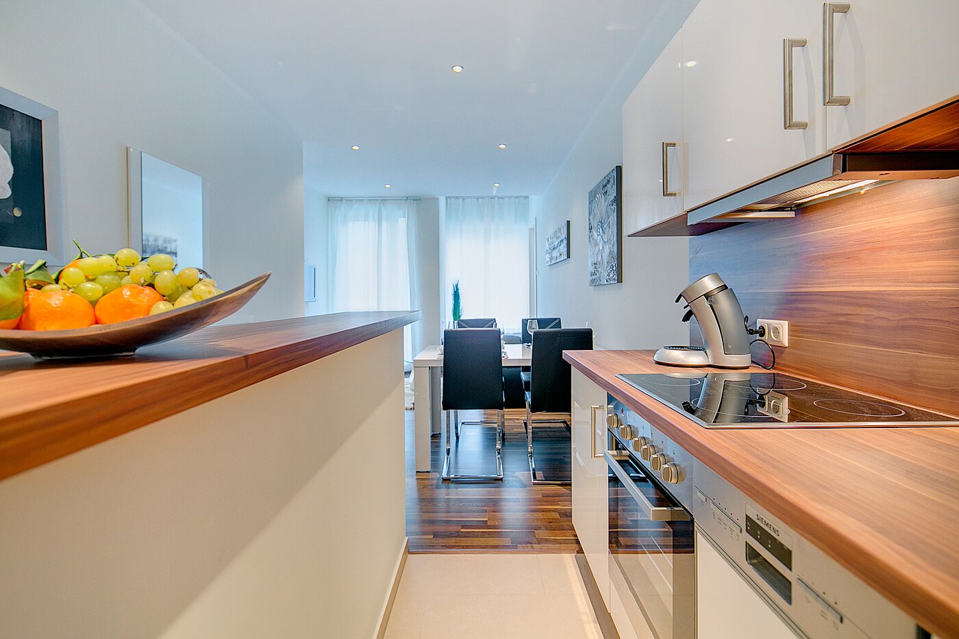 Appartamento al piano terra a 4 camere | München-Neuhausen | 70471 | ...mit Theke