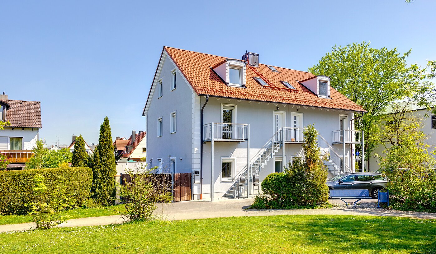 Casa bifamiliare a 6.5 camere | Unterschleißheim | 70122 | Ansicht von der Alleestraße