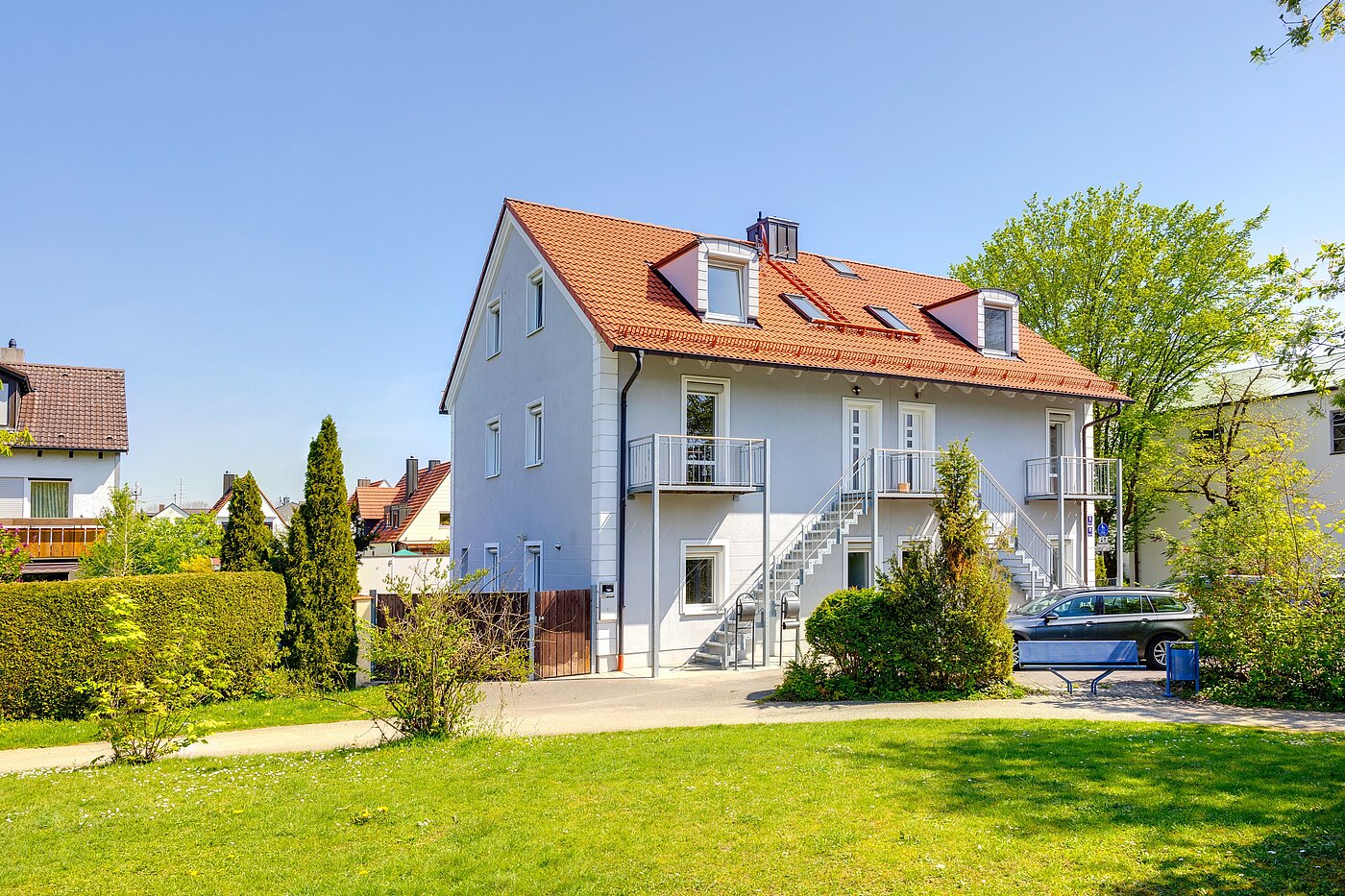 Casa bifamiliare a 6.5 camere | Unterschleißheim | 70122 | Ansicht von der Alleestraße