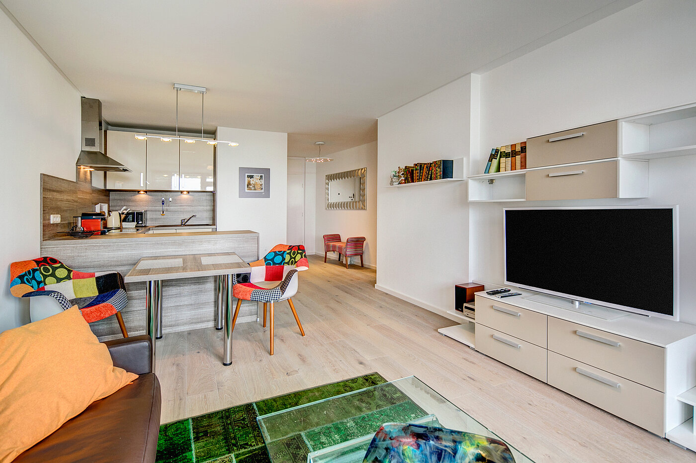 Appartamento a 2 camere | München-Schwabing | 70445 | Wohn- und Essbereich