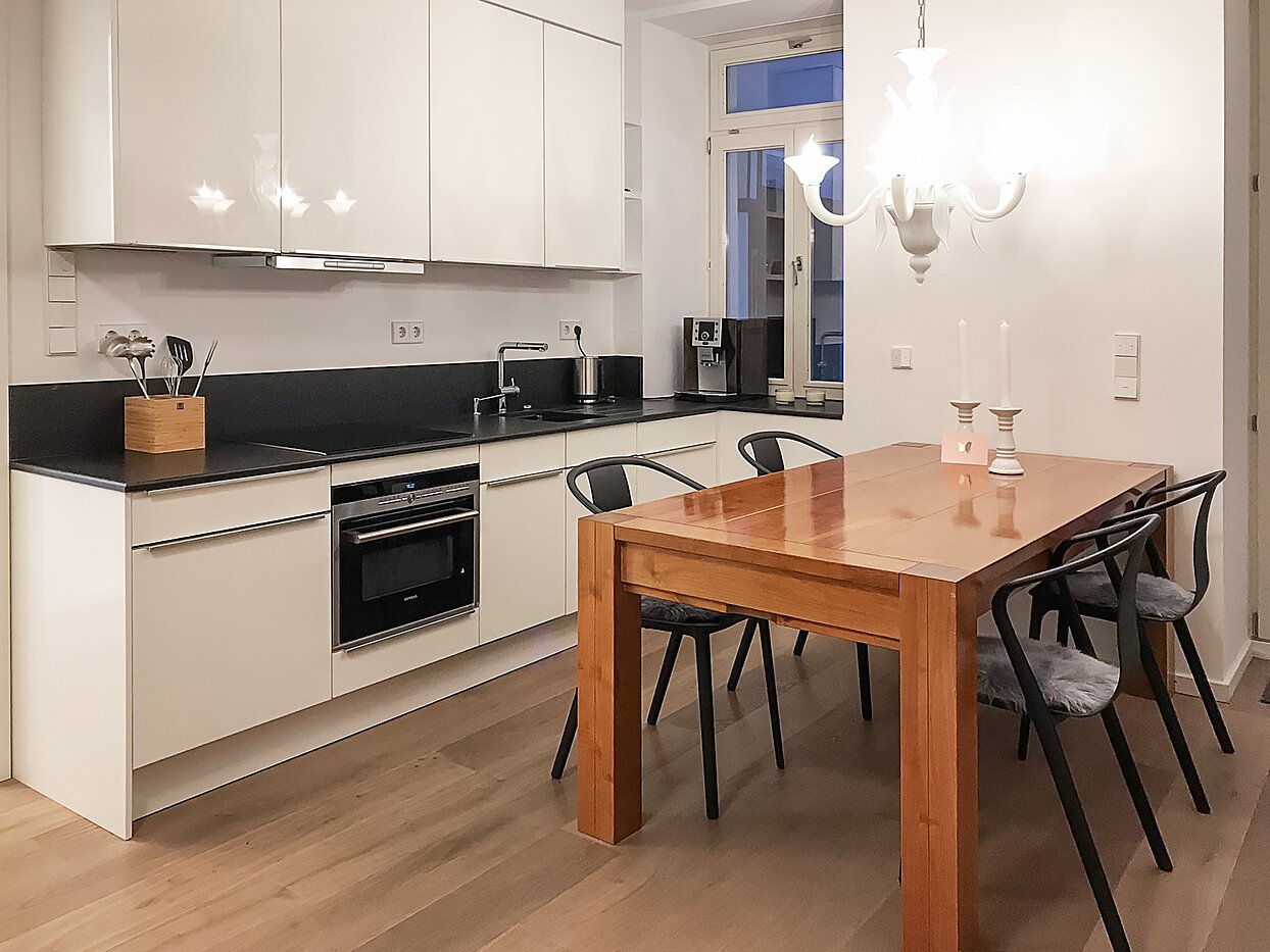 Appartamento al piano terra a 1.5 camere | München-Lehel | 70149 | Hochwertige Einbauküche mit...