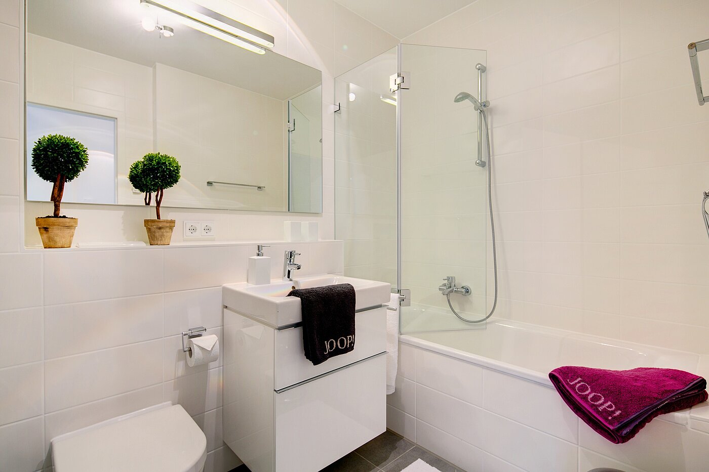 Appartamento a 2 camere | München-Maxvorstadt | 70023 | Bad mit Badewanne...