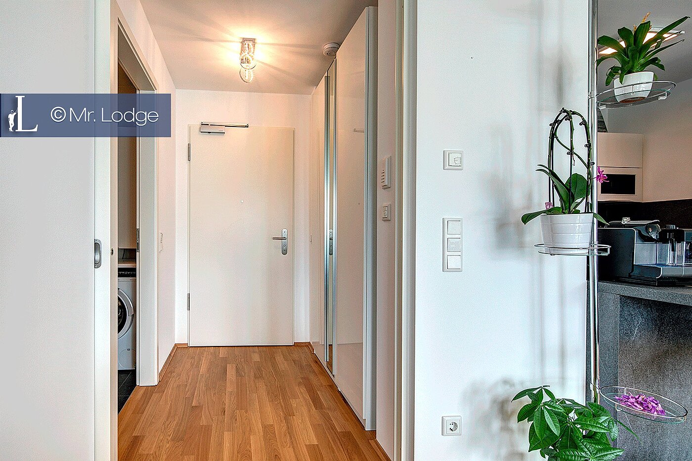 Appartamento a 2 camere | München-Sendling-Westpark | 1801ML3 | Flur mit Einbauschrank