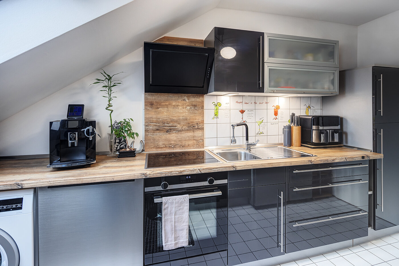 Appartamento a 2 camere | Poing | 70373 | ...Küche mit...