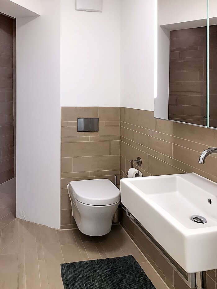 Appartamento al piano terra a 1.5 camere | München-Lehel | 70149 | ...gestalteten Bad
