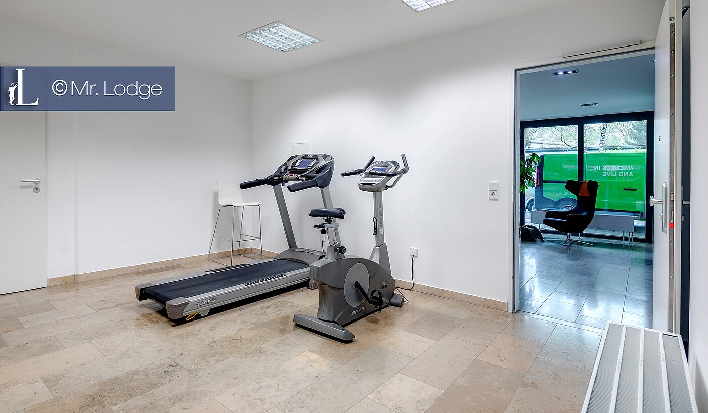 Appartamento a 1 camera | München-Bogenhausen | 1802ML4 | Fitnessraum im Haus