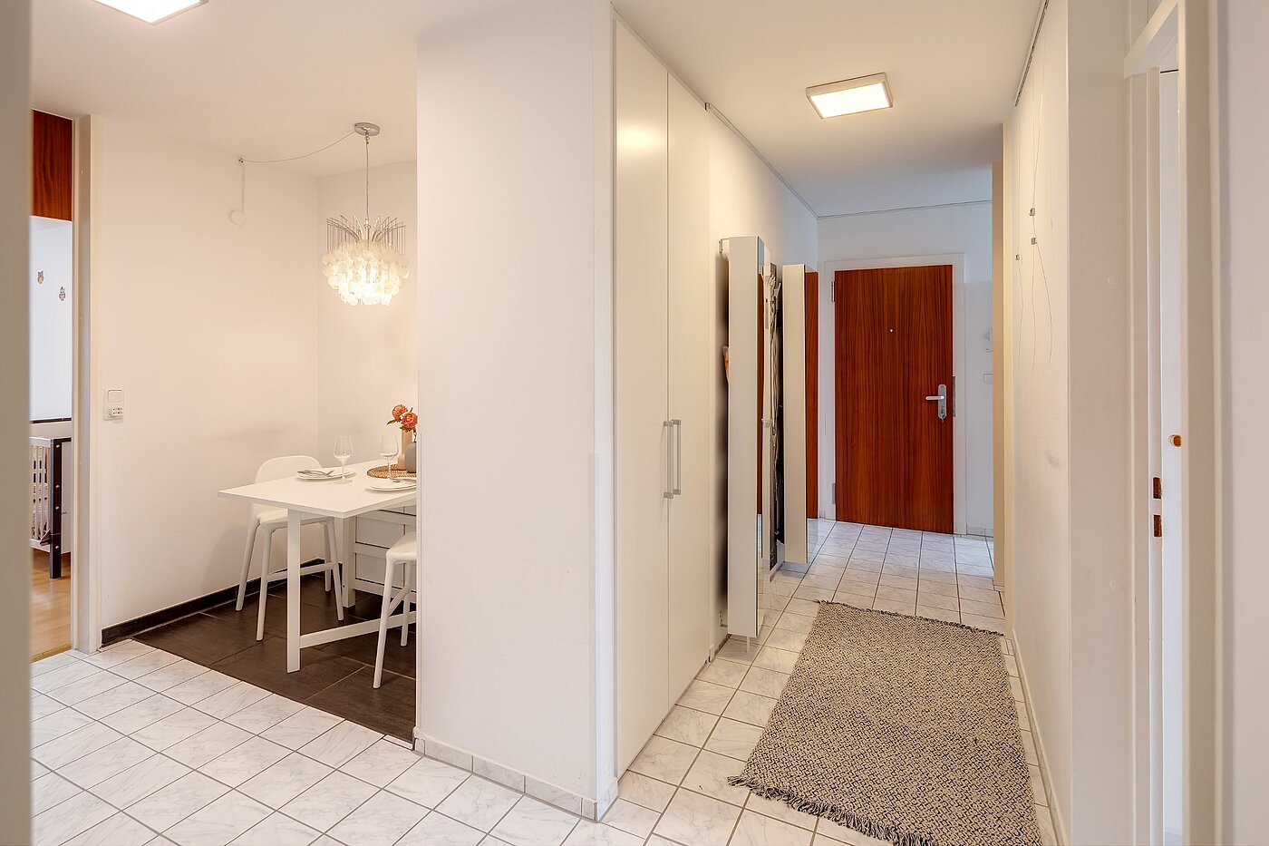 Appartamento a 3 camere | München-Perlach | 2010ML5 | Geräumiger Flur