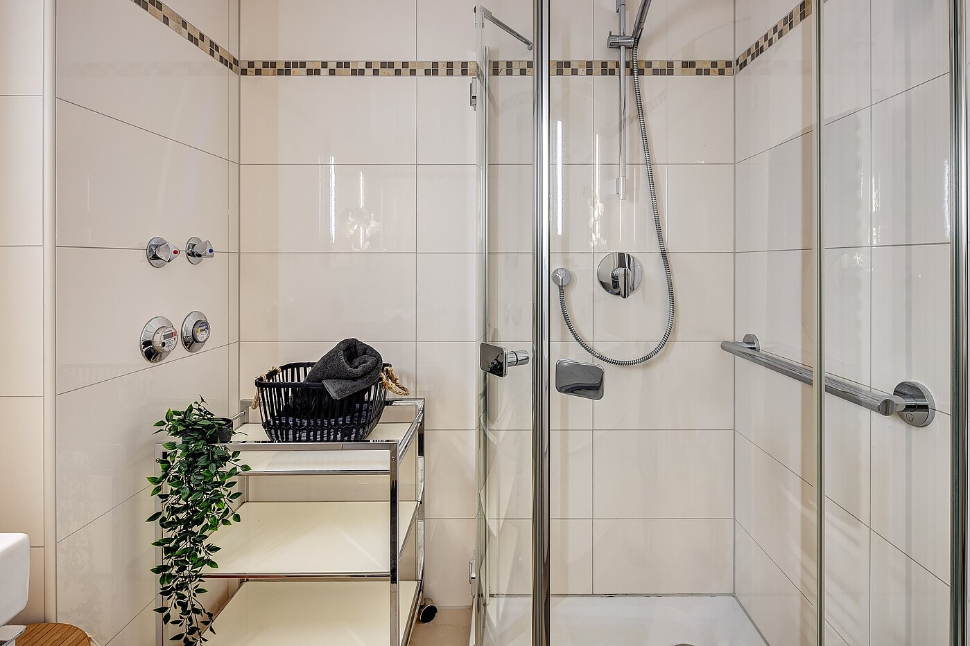 Appartamento a 2.5 camere | München-Nymphenburg | 2204ML61 | ...mit Dusche