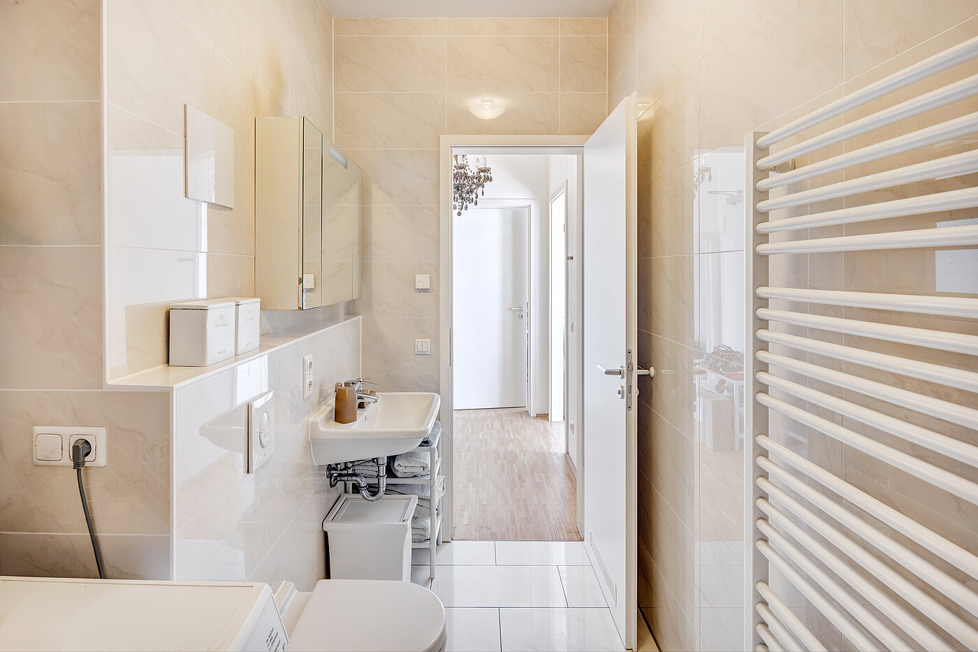 Appartamento a 2 camere | München-Schwabing | 70153 | ...Handtuchheizkörper und Wachmaschinenanschluss