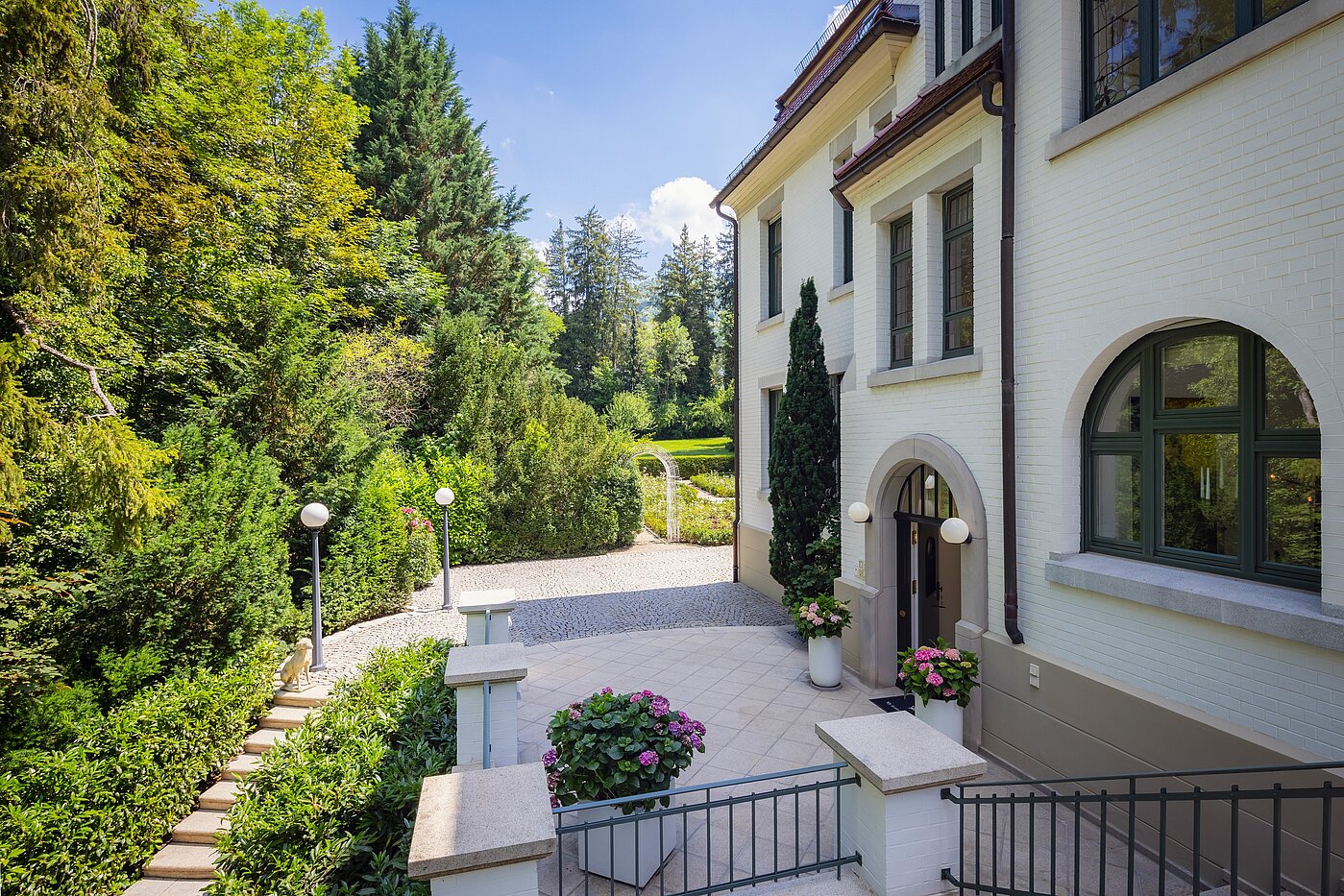 Villa a 9 camere | Reutlingen | 70231 | Eingangsbereich
