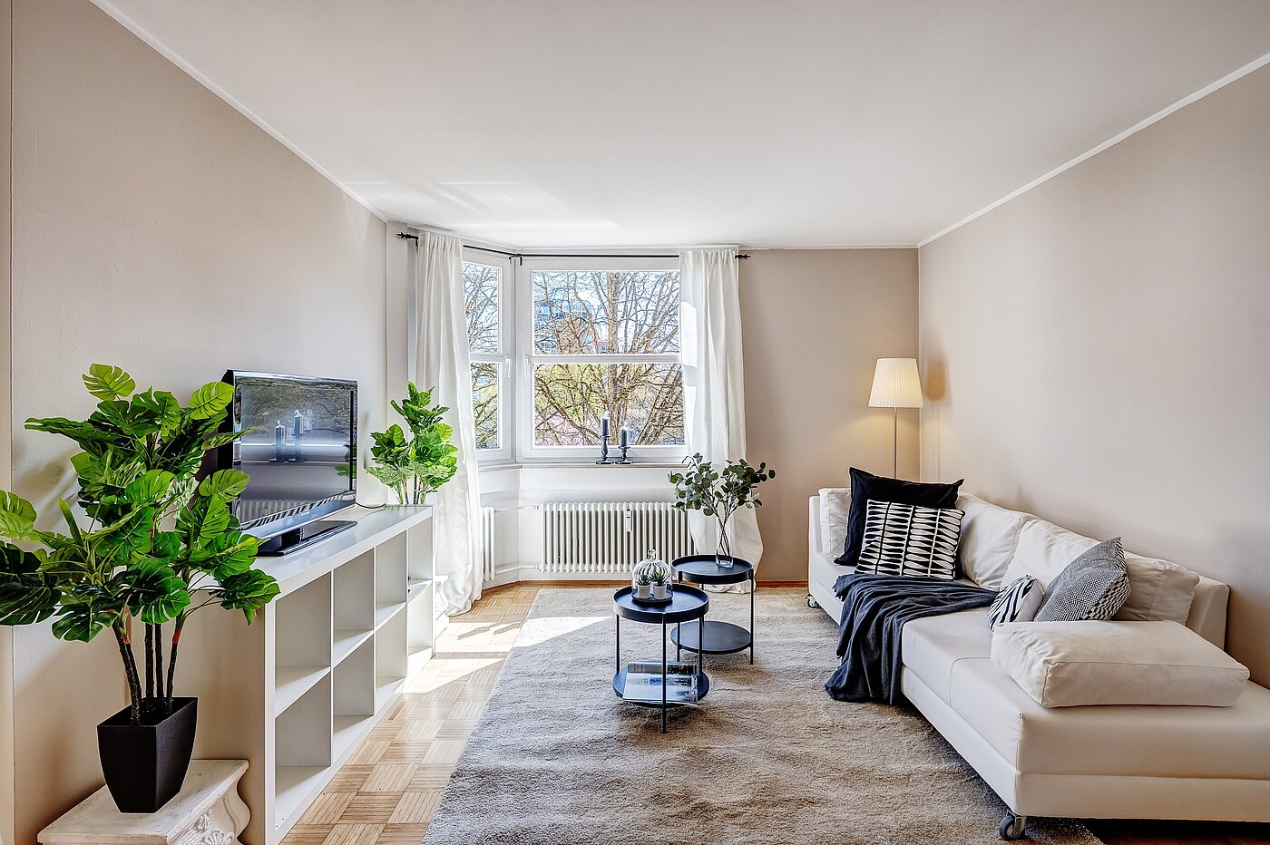 Appartamento a 1.5 camere | München-Bogenhausen | 2203ML2 | Großzügiges Wohnzimmer...