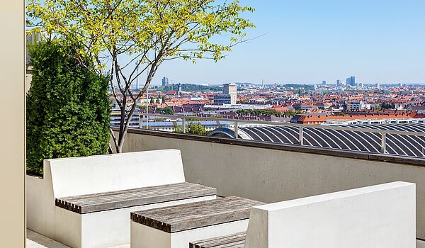 Apartment a 1.5 camere | München-Neuhausen | 70444 | Dachterrasse bei Tag....