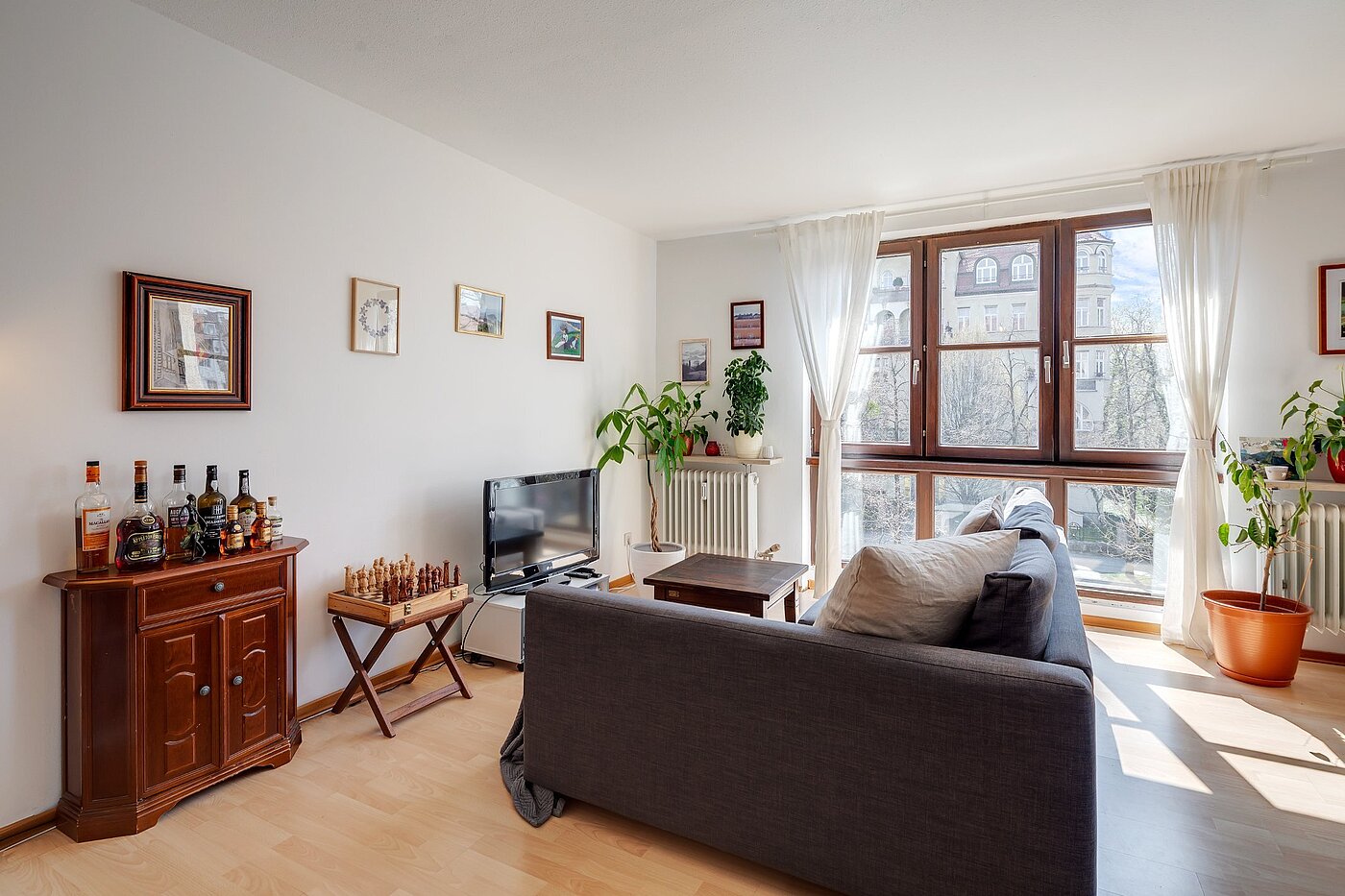 Appartamento a 2 camere | München-Neuhausen | 2003ML5 | Helles Wohnzimmer mit...