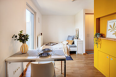 Ramersdorf: Ampio monolocale con balcone - disponibile