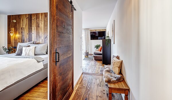 Appartamento al piano terra a 2 camere | Bad Wiessee | 700942 | Attraktive Altholztür zur räumlichen Trennung