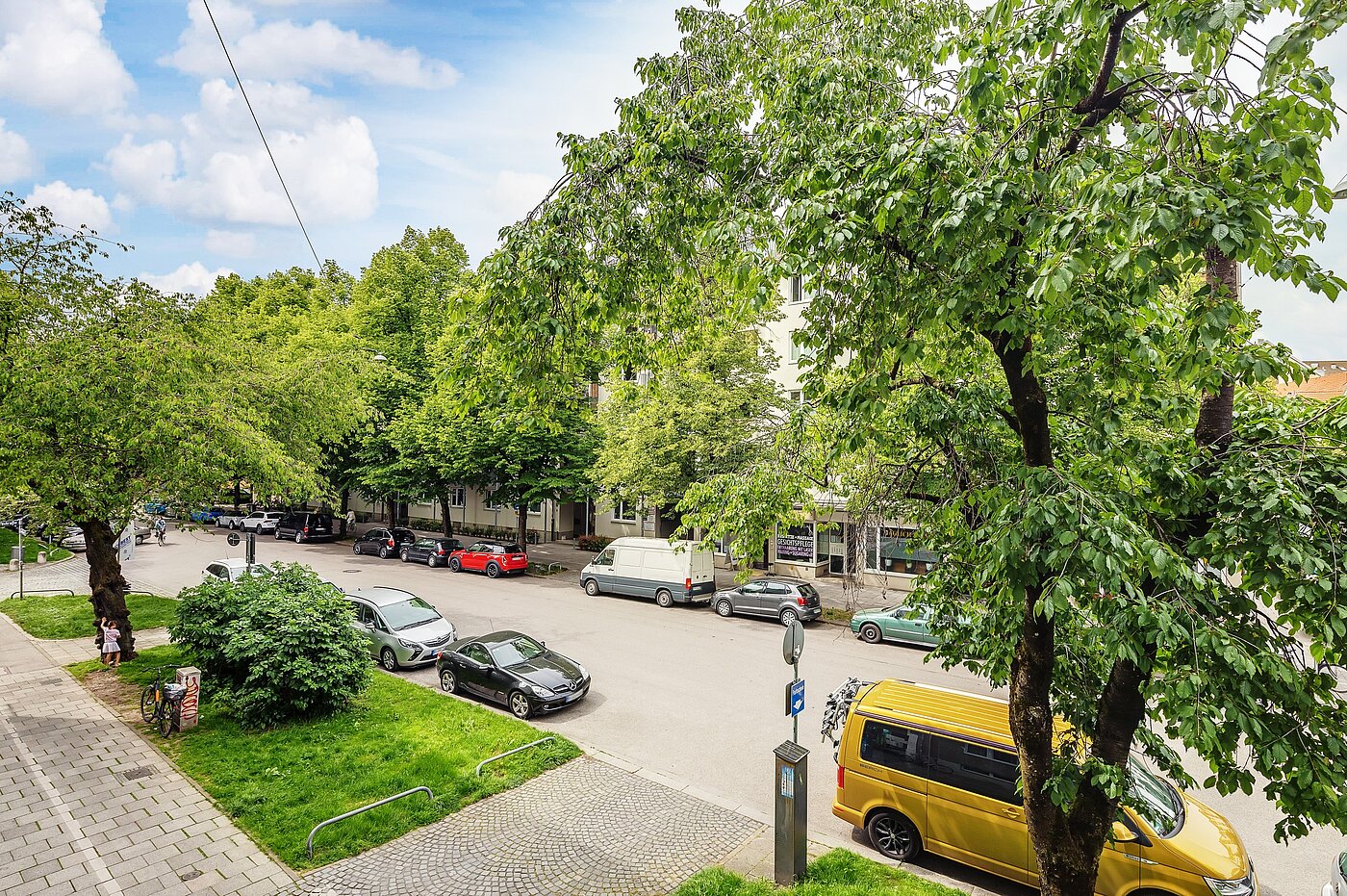Appartamento a 2.5 camere | München-Nymphenburg | 2204ML61 | Aussicht zur Straße