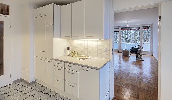Appartamento a 3.5 camere | München-Bogenhausen | 70305 | Blick zum Wohnzimmer