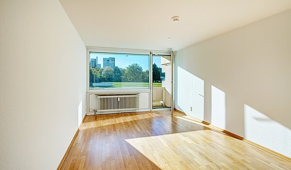 Apartment a 2 camere | München-Feldmoching | 70466 | Helles Wohnzimmer...