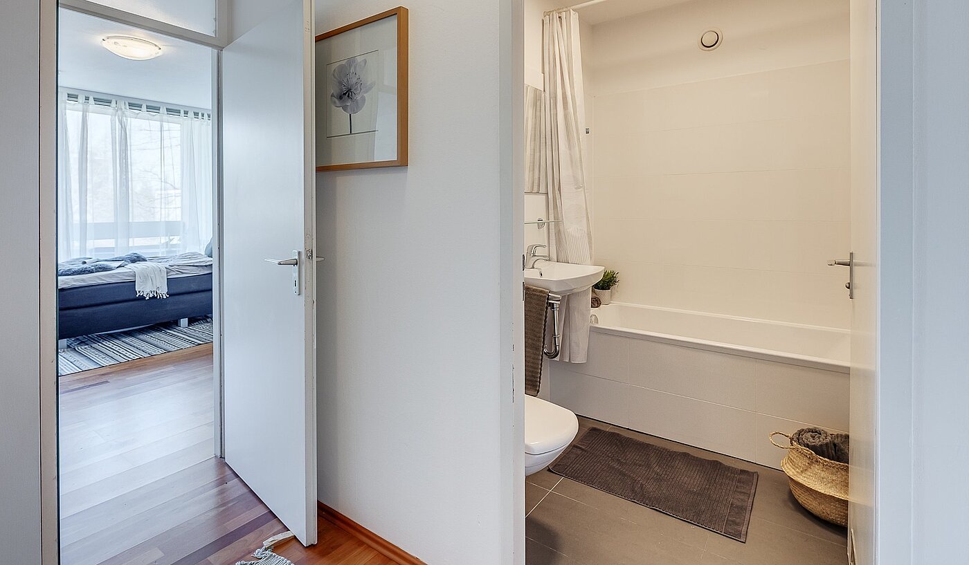 Appartamento a 1 camera | München-Bogenhausen | 2103ML6 | Blick ins Wannenbad