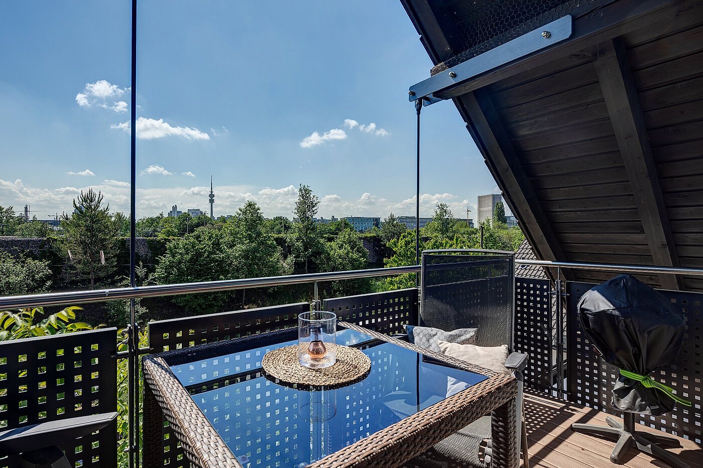 Appartamento mansardato a 3 camere | München-Hasenbergl | 1803ML5 | Balkon