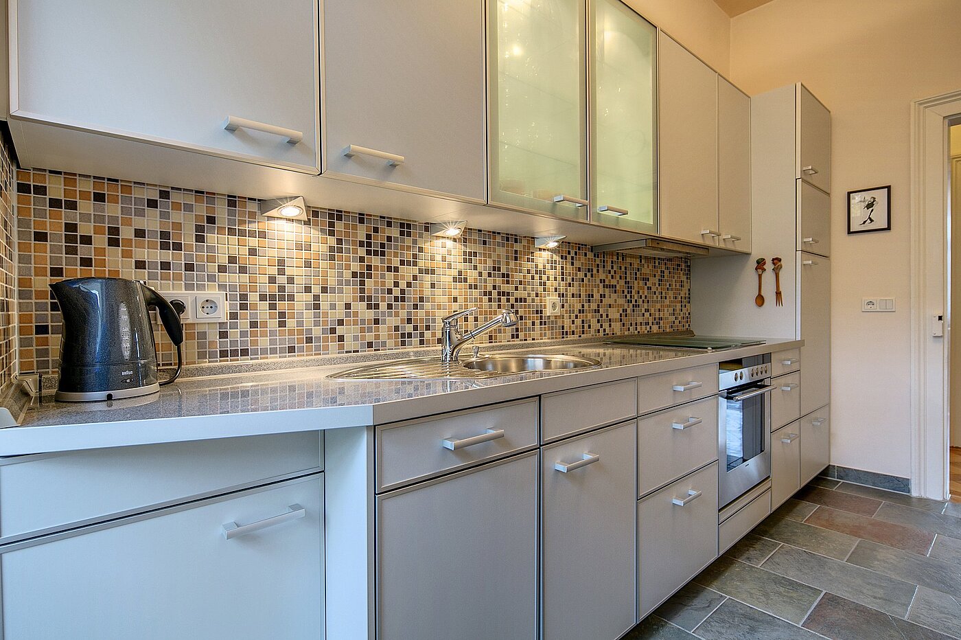 Appartamento a 3 camere | München-Ludwigsvorstadt | 1905ML1 | Geräumige Küche mit...