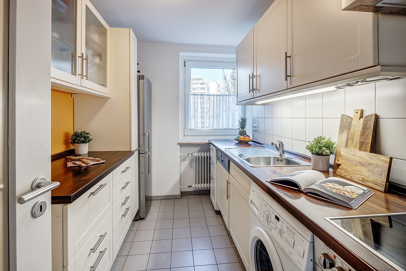 Appartamento a 3 camere | München-Bogenhausen | 2112ML3 | Küche mit Fenster